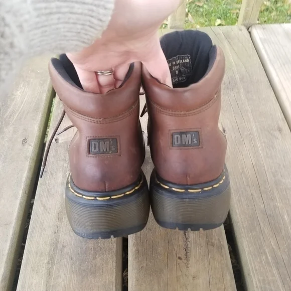 Dr‎ Martens Vintage MIE 8595 Platform Lace-up Brown Leather Work Boots 9